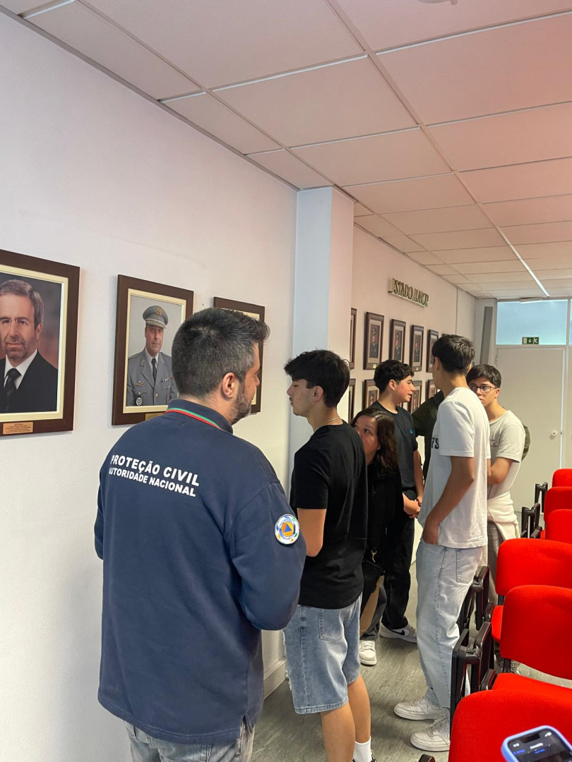 protecao-civil-bombeiro-cursos-profissionais-3.jpeg