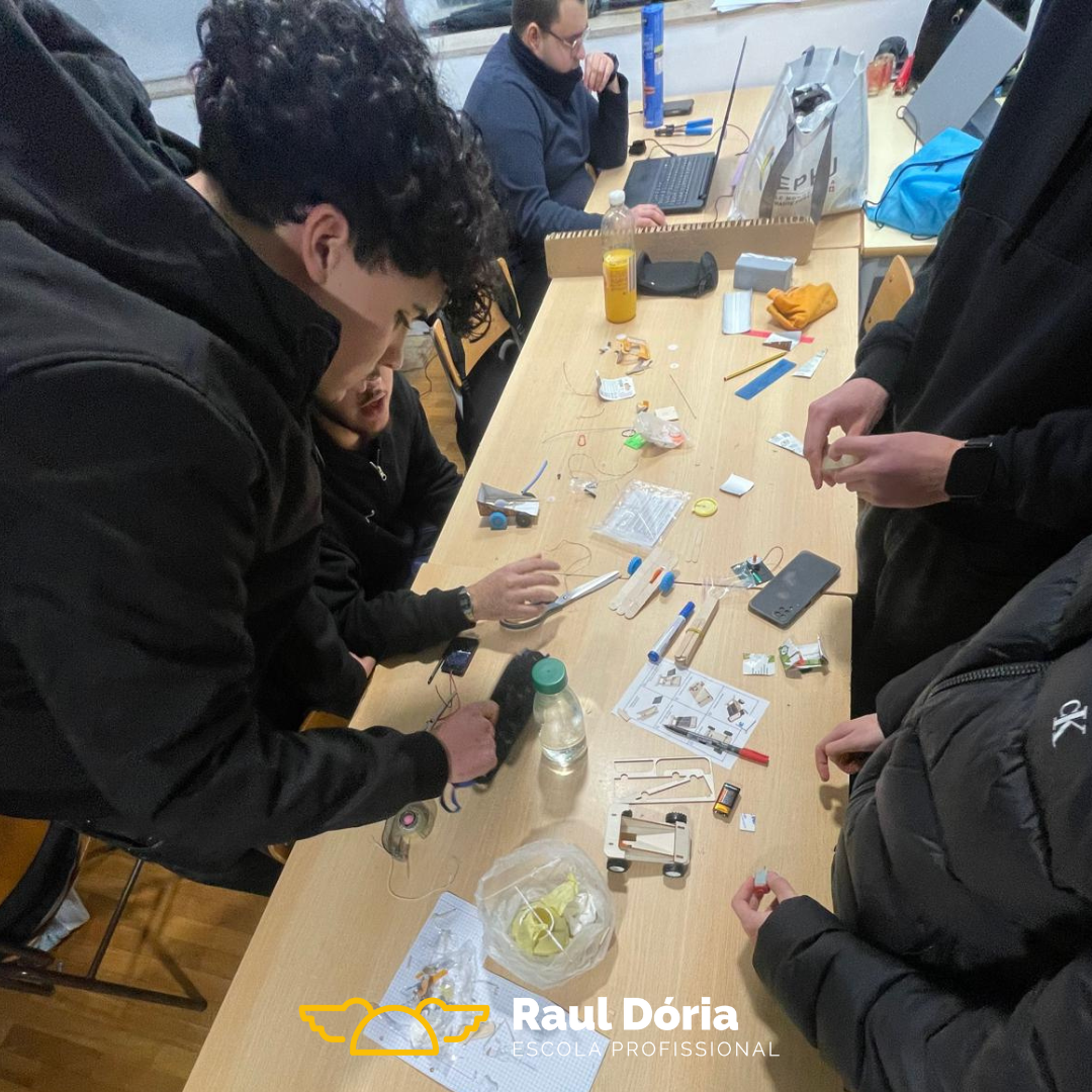 Alunos da EPRD preparam-se para o desafio À Velocidade do Sol