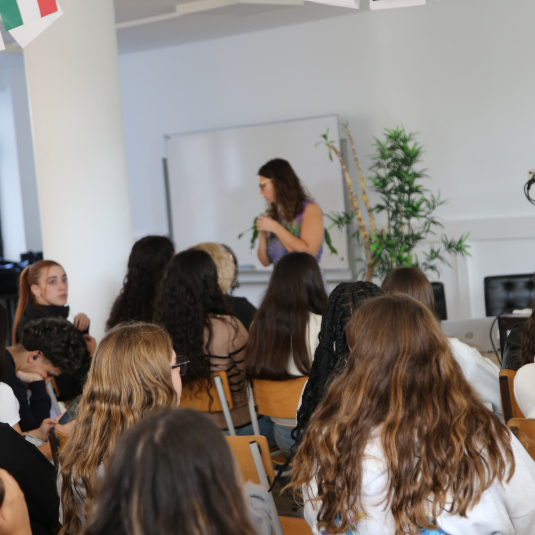 ErasmusDays 2025 na Escola Profissional Raul Dória: Alunos preparam-se para experiências internacionais com o programa Erasmus+