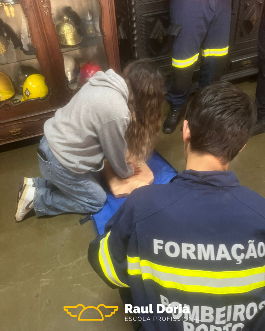 suporte-basico-de-vida-bombeiros-voluntarios-porto-raul-doria-13.png